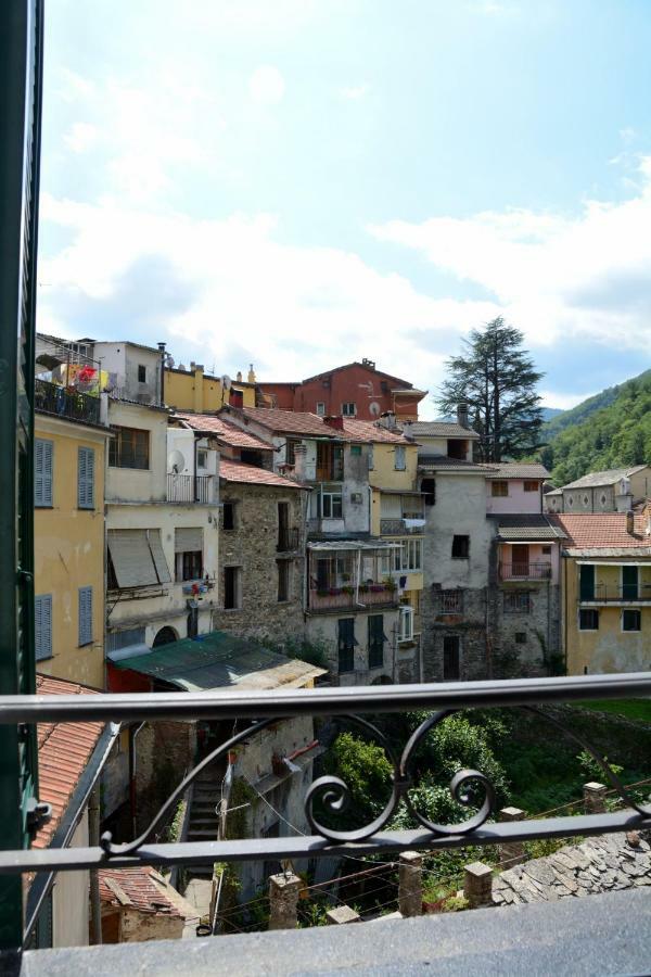 Ciassa Noeva Daire Pieve di Teco Dış mekan fotoğraf
